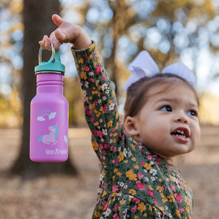 classic-kid-sippy-cap-u2 K12CNSIPPY-UN-kids_bottle_unicorn_lifestyle.jpg