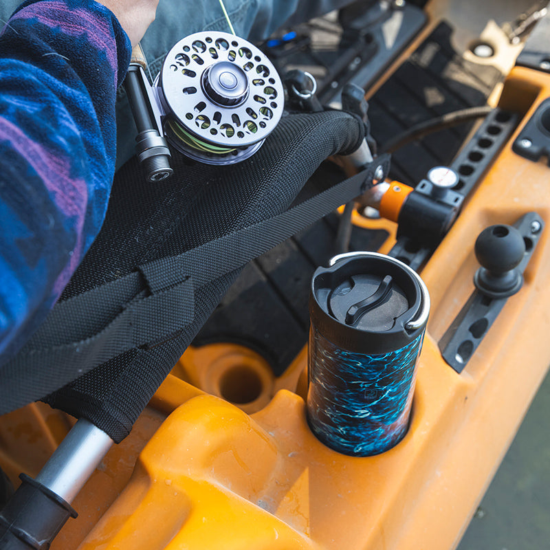 12oz-tkwide-with-cafe-cap-mossy-oak-e9 16oz_tumbler_mossyoak_bass_cafe_kayak_top_square.jpg