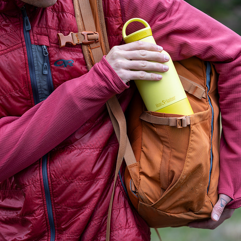 20oz-rise-classic-with-arch-loop-cap-w4 20oz_rise_classic_insulated_bottle_acacia_backpack_square.jpg