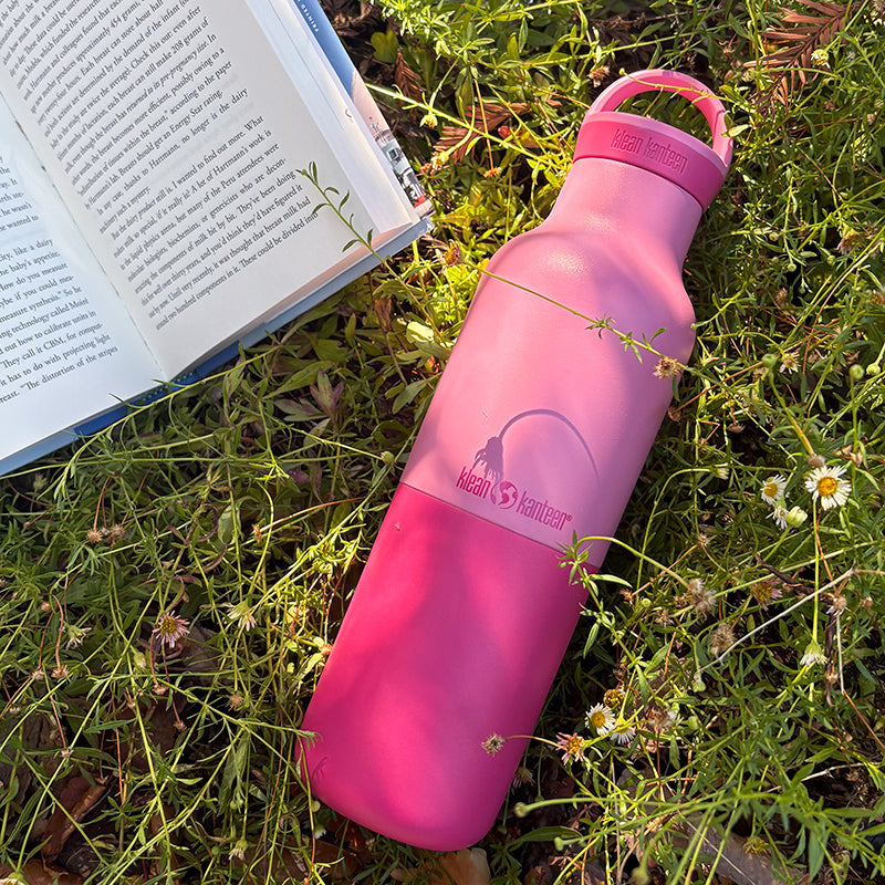 20oz-rise-classic-with-arch-loop-cap-w4 20oz_rise_classic_insulated_bottle_cashmere_rose_grass_book_square.jpg