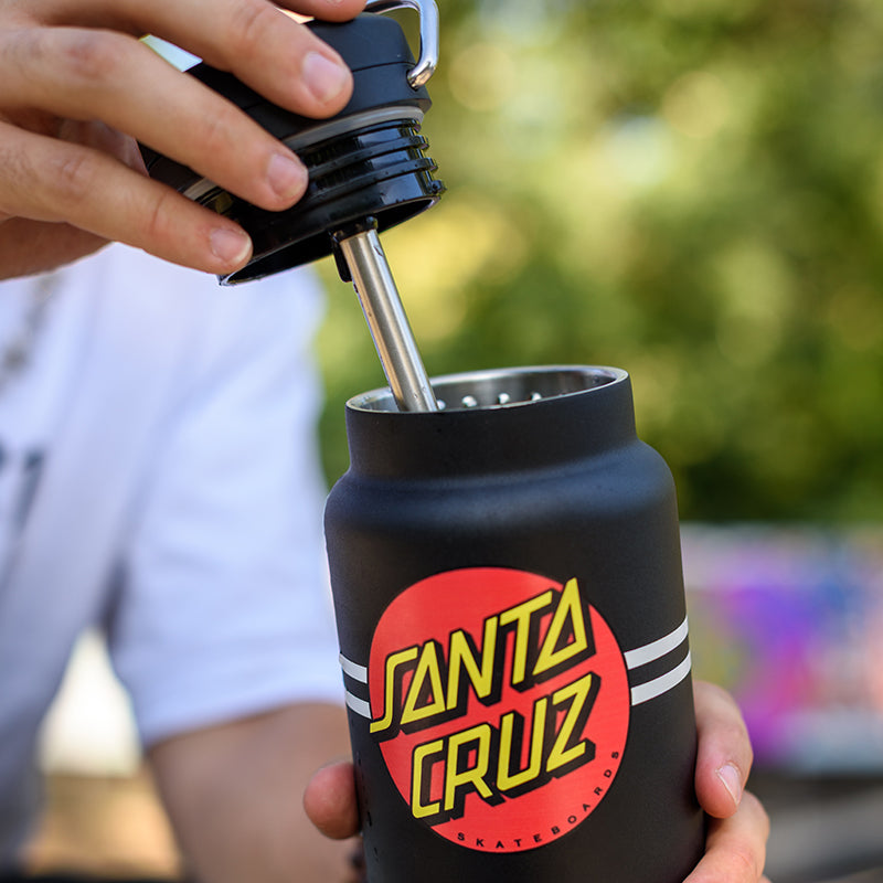 32oz-tkwide-with-twist-cap-santa-cruz-u8 32oz_tkwide_twist_water_bottle_santacruz_dot_lidoff_square.jpg