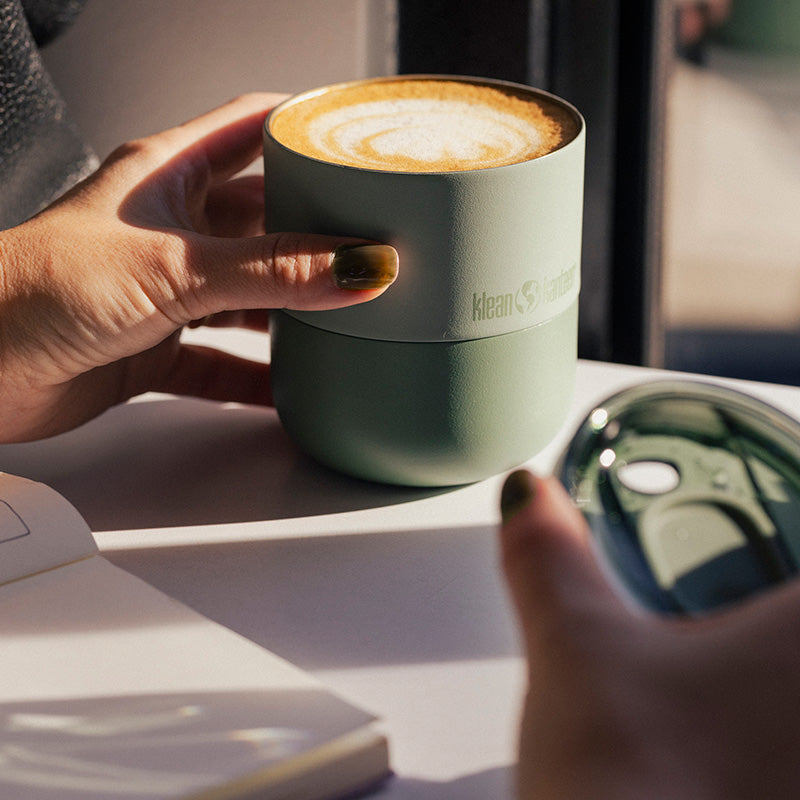slide-lid-l5 8oz_rise_lowball_iceberg_coffee_espresso_sun_slide_lid_closeup_square.jpg