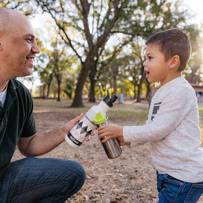 classic-kid-sippy-cap-u2 K12CNSIPPY-BS-sippy_cap_dad_lifestyle.jpg