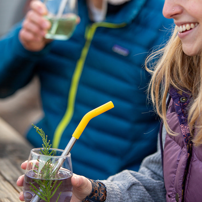 straw-4-pack-z2 recycled_steel_straw_drink_smile_lifestyle.jpg