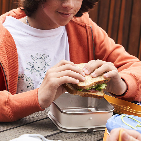 23oz-rise-food-box-lunch-m9 rise_food_lunch_box_lunch_kid_sandwich_square.jpg