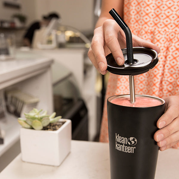 tumbler-straw-lid-with-straw-o2 steel_straw_smoothie-At-Counter-With-Lid_lifestyle_a071dbd2-9fd8-4eea-b04c-2a3732ff8612.jpg