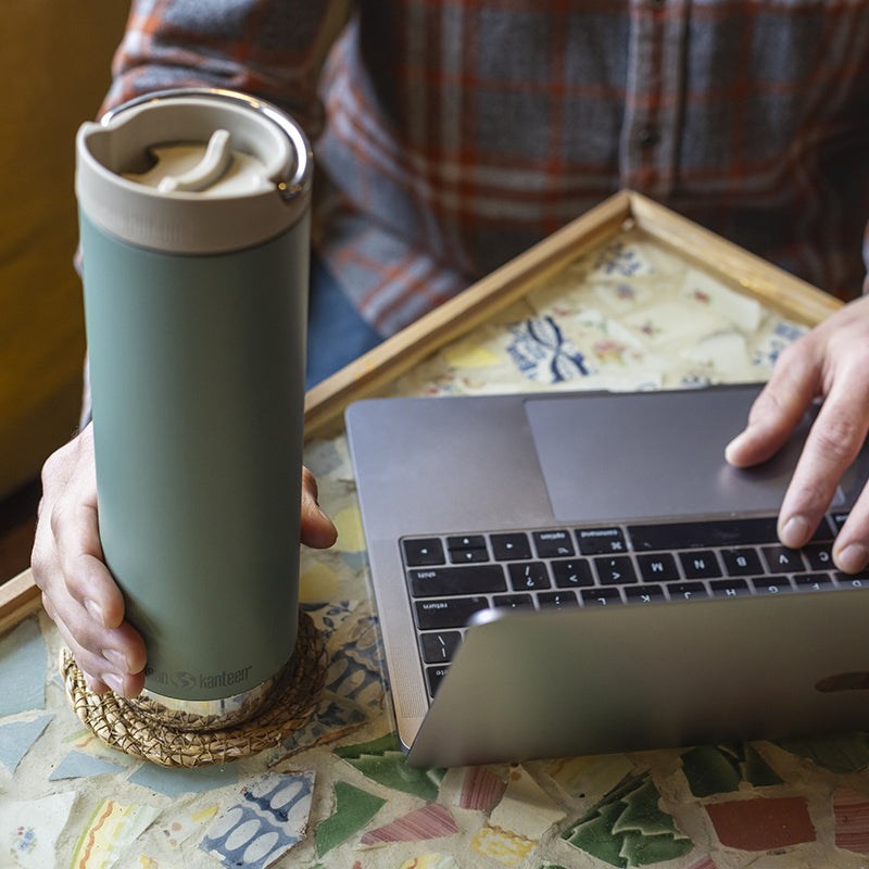 20oz-tkwide-with-cafe-cap-o9 tkwide_20oz_insulated_tumbler_cafe_laptop_closeup_square.jpg